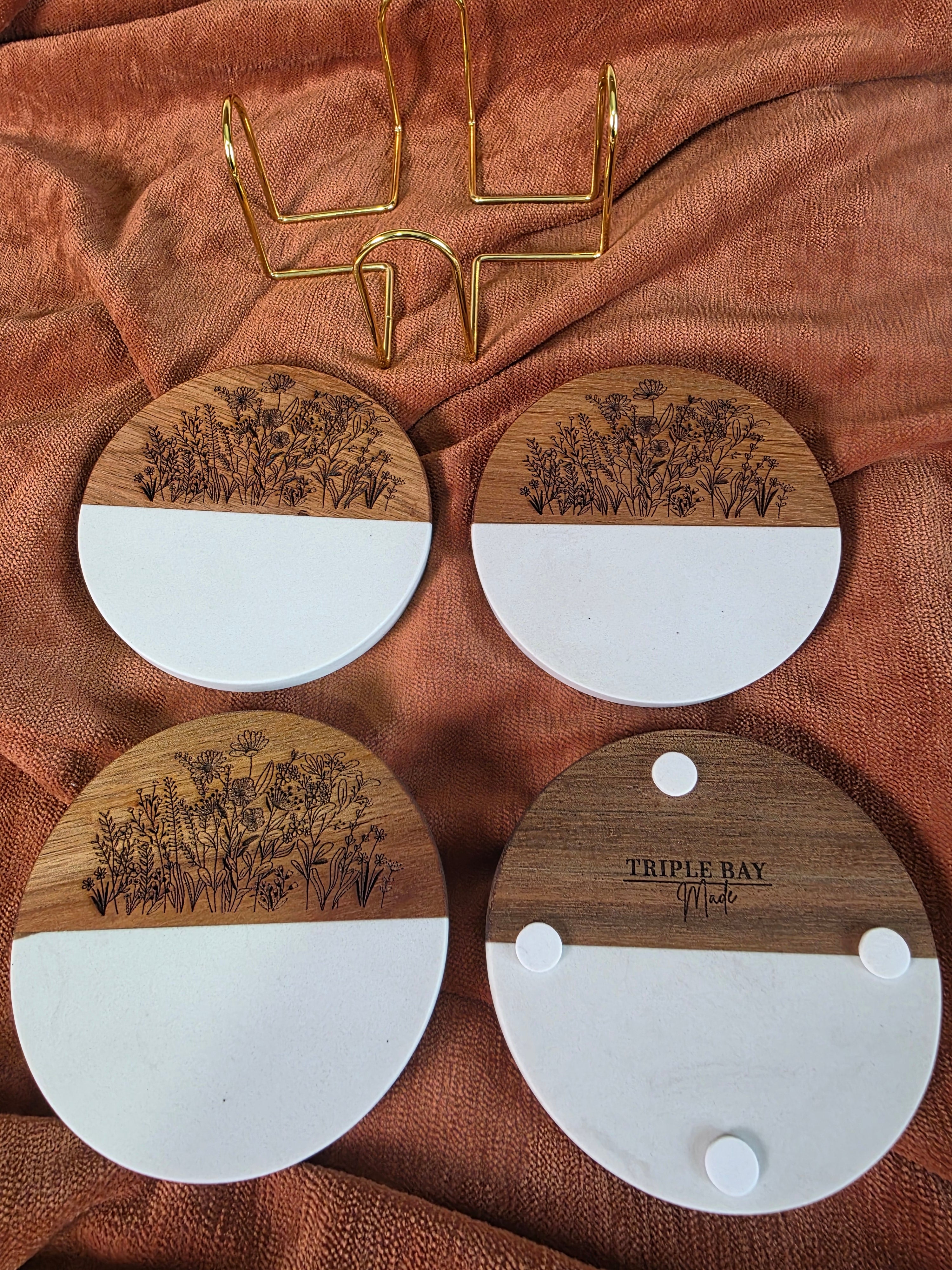 Round Wood & Marble Coasters – Engraved Wild Flowers