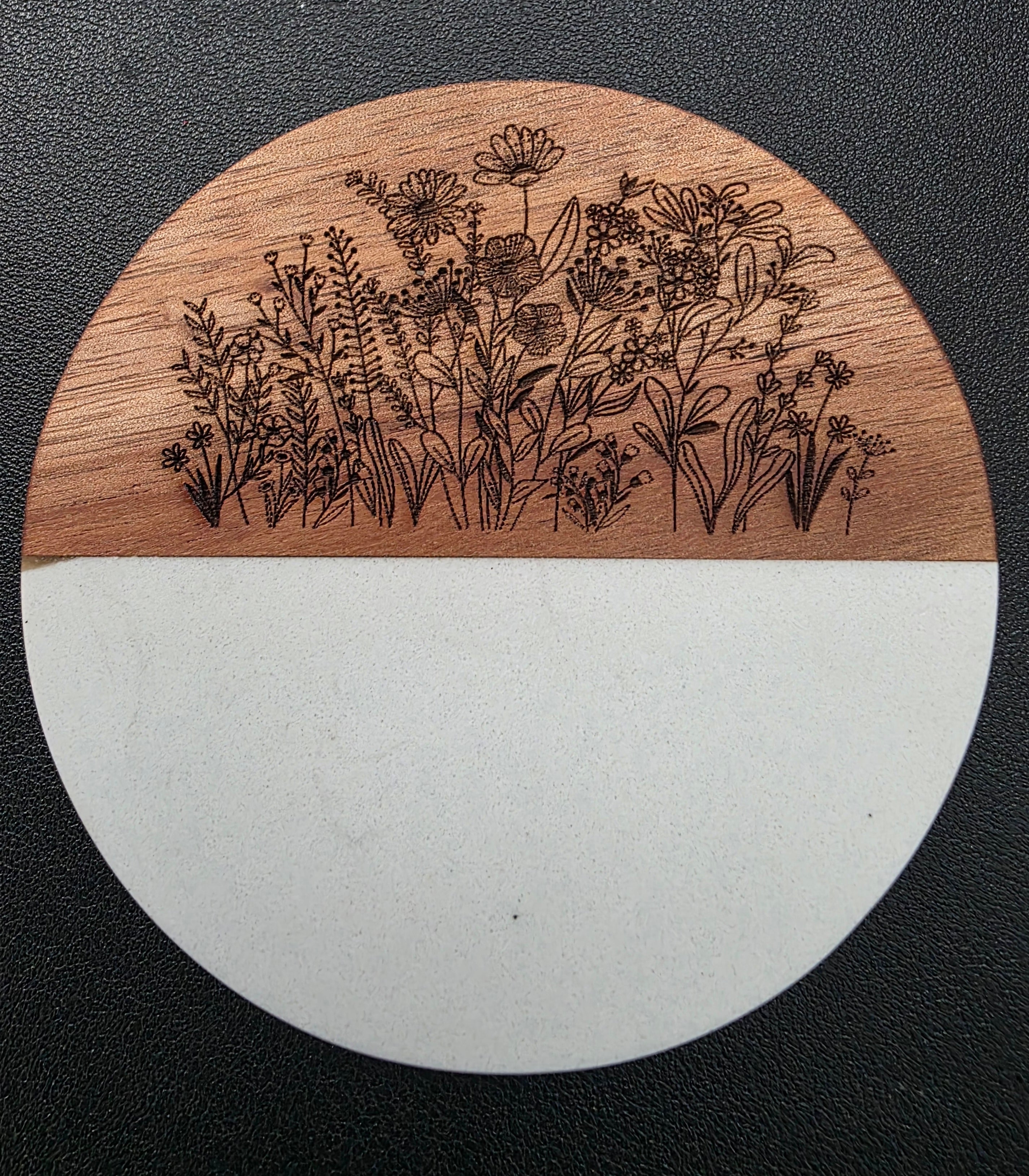 Round Wood & Marble Coasters – Engraved Wild Flowers